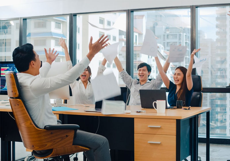 Công nhận những thành tích, đóng góp của đội ngũ nhân viên