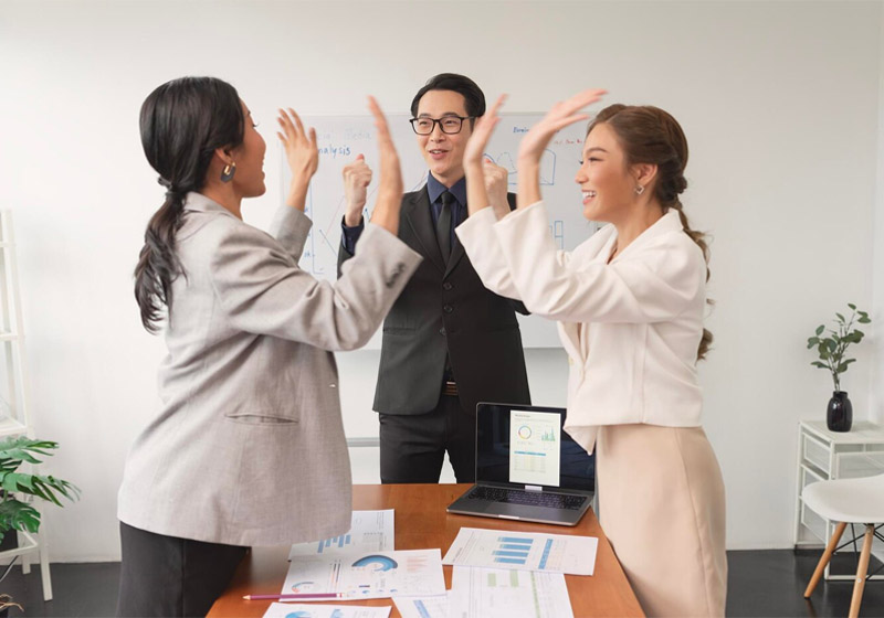 Truyền cảm hứng và tạo động lực làm việc cho nhân viên